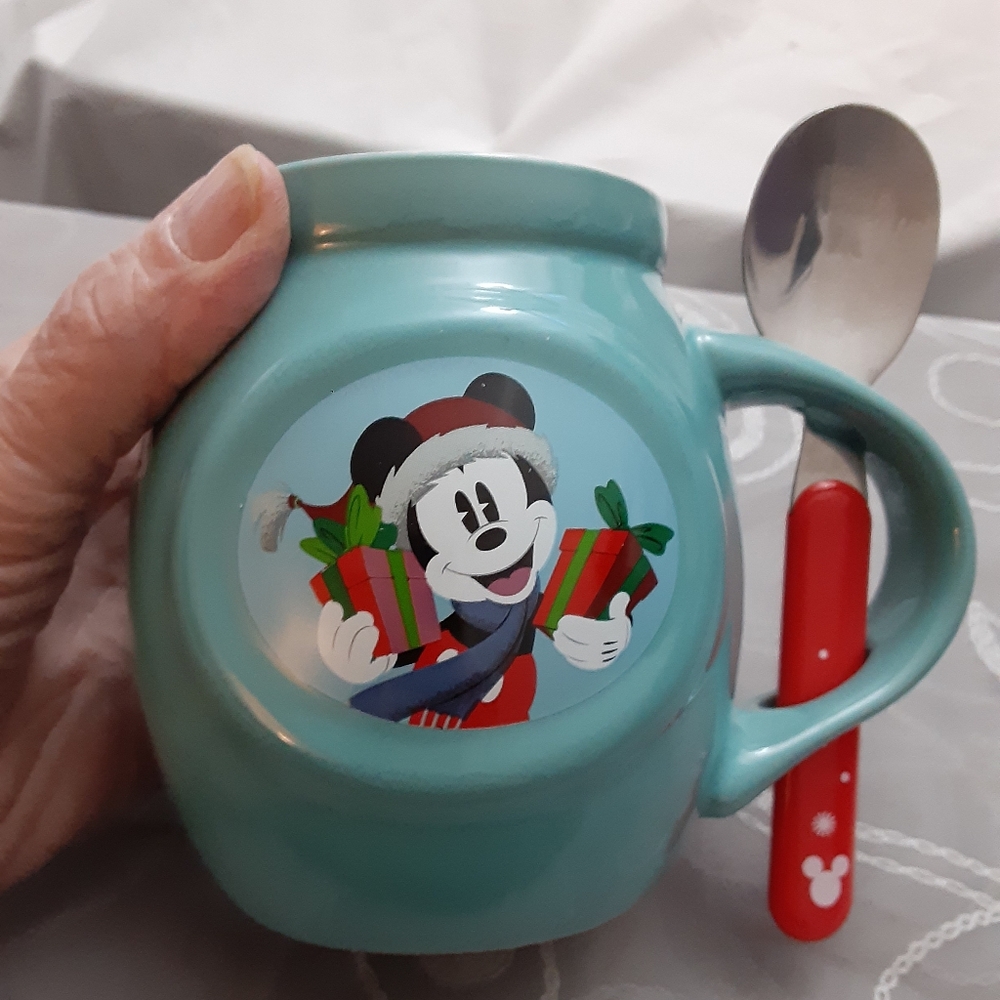 Disney Mickey Mouse Christmas Cocoa/Coffee/Tea Mug W/Spoon & Handle Aqua